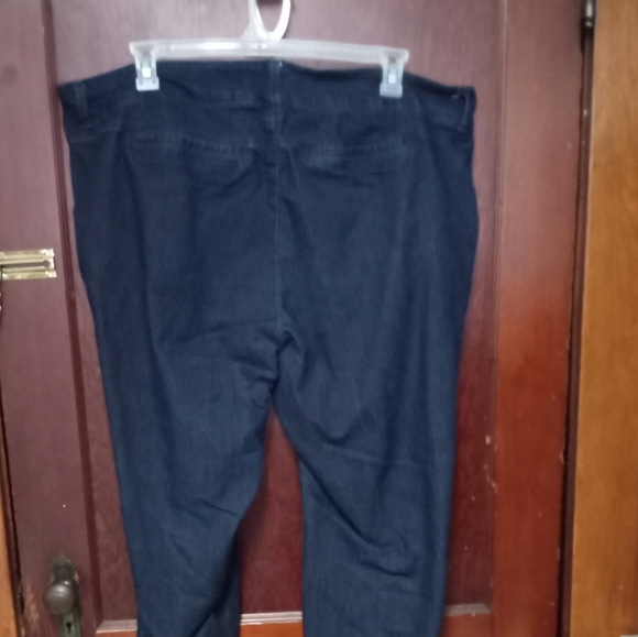 Torrid Denim 4 pockets zipper button clip closure Sz 24R - Picture 3 of 8